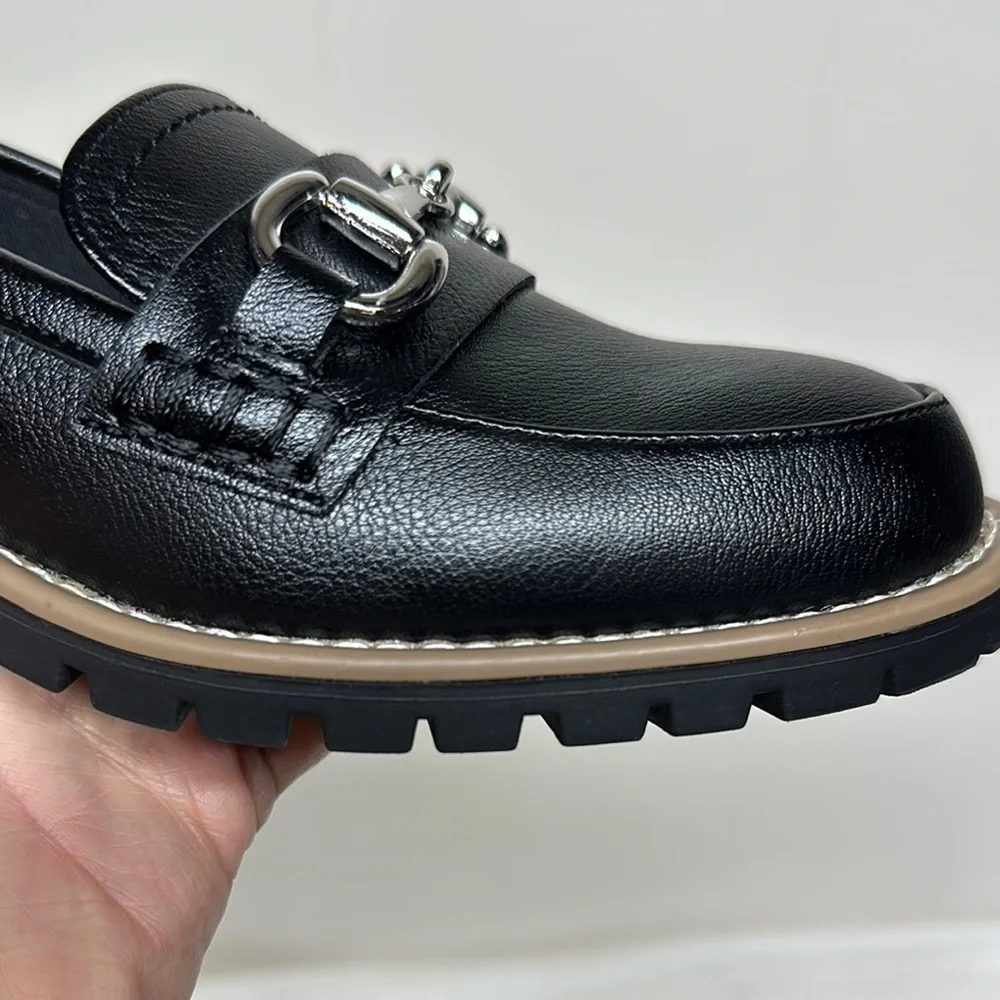 DV by Dolce Vita Black Flats for Effortless Style